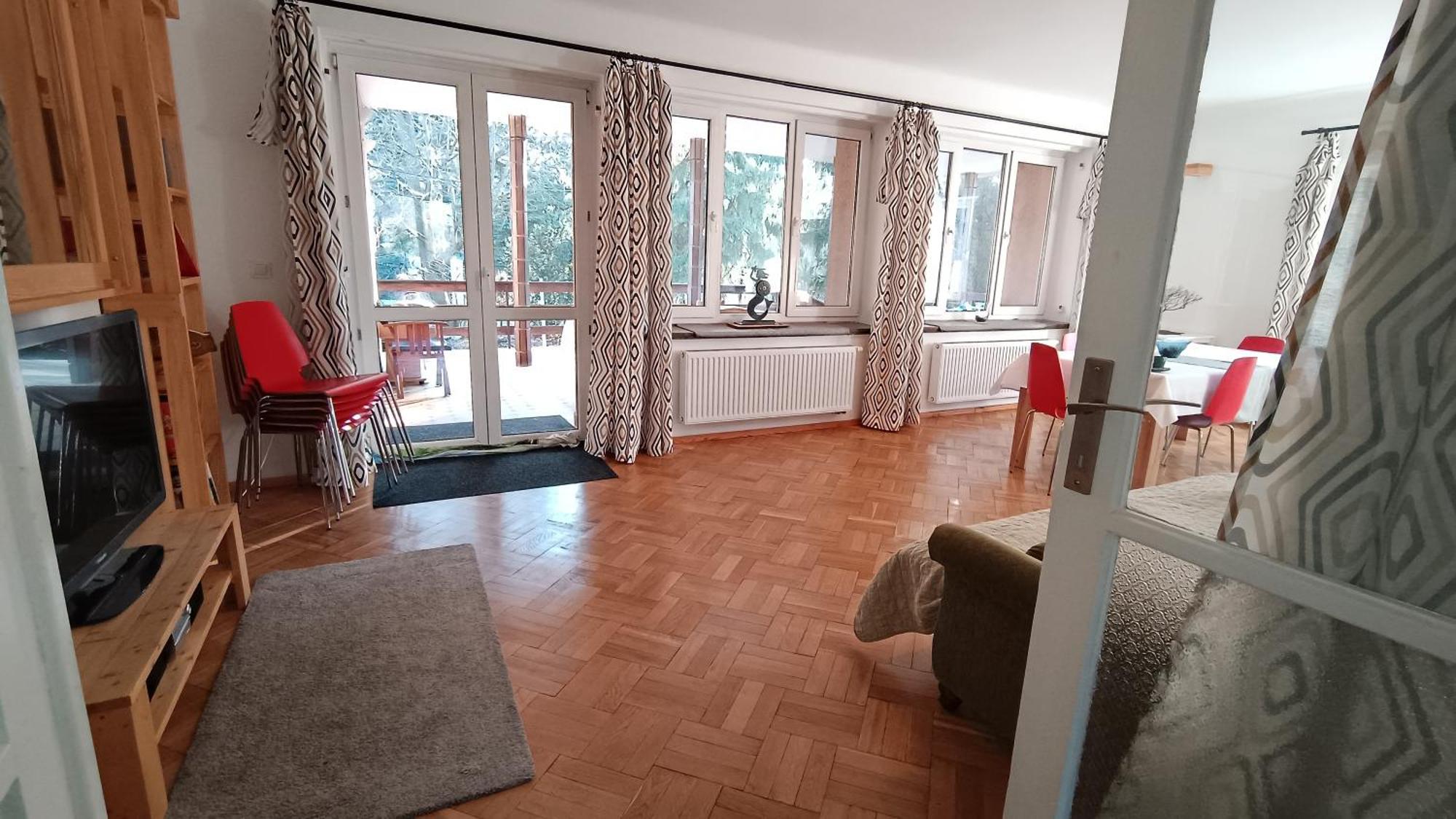 Willa Stary Dom Warszawa Exteriör bild